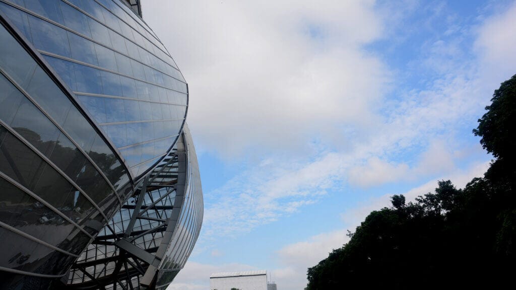 The glass and the sky and the reflection